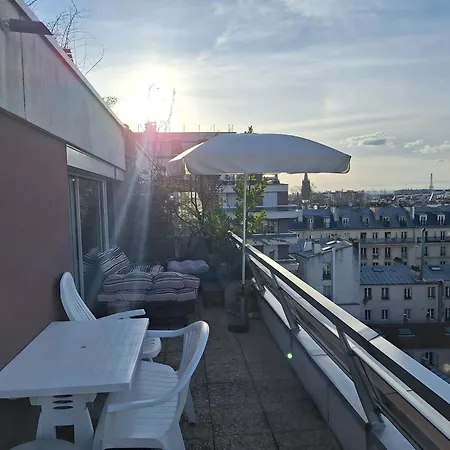 Tres Bel Avec Vue Sur La Tour Eiffel, Grande Terrasse, Coucher De Soleil Parisien Апартаменты