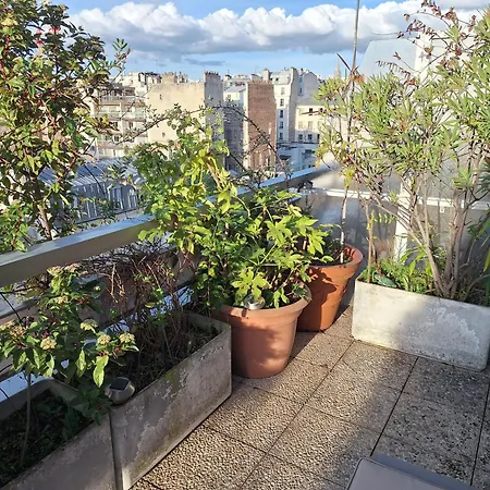 Apartment Tres Bel Avec Vue Sur La Tour Eiffel, Grande Terrasse, Coucher De Soleil Parisien *
